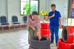 โครงการฝึกอบรมส่งเสริมทักษะอาชีพล้อยางรถยนต์คืนชีพ